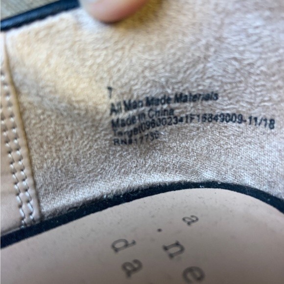 A New Day womens Shoes Flats Size 7 Black Pointed Toe Slip On - Picture 5 of 5